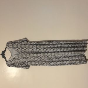 Zenana snake skin print v neck dress size large